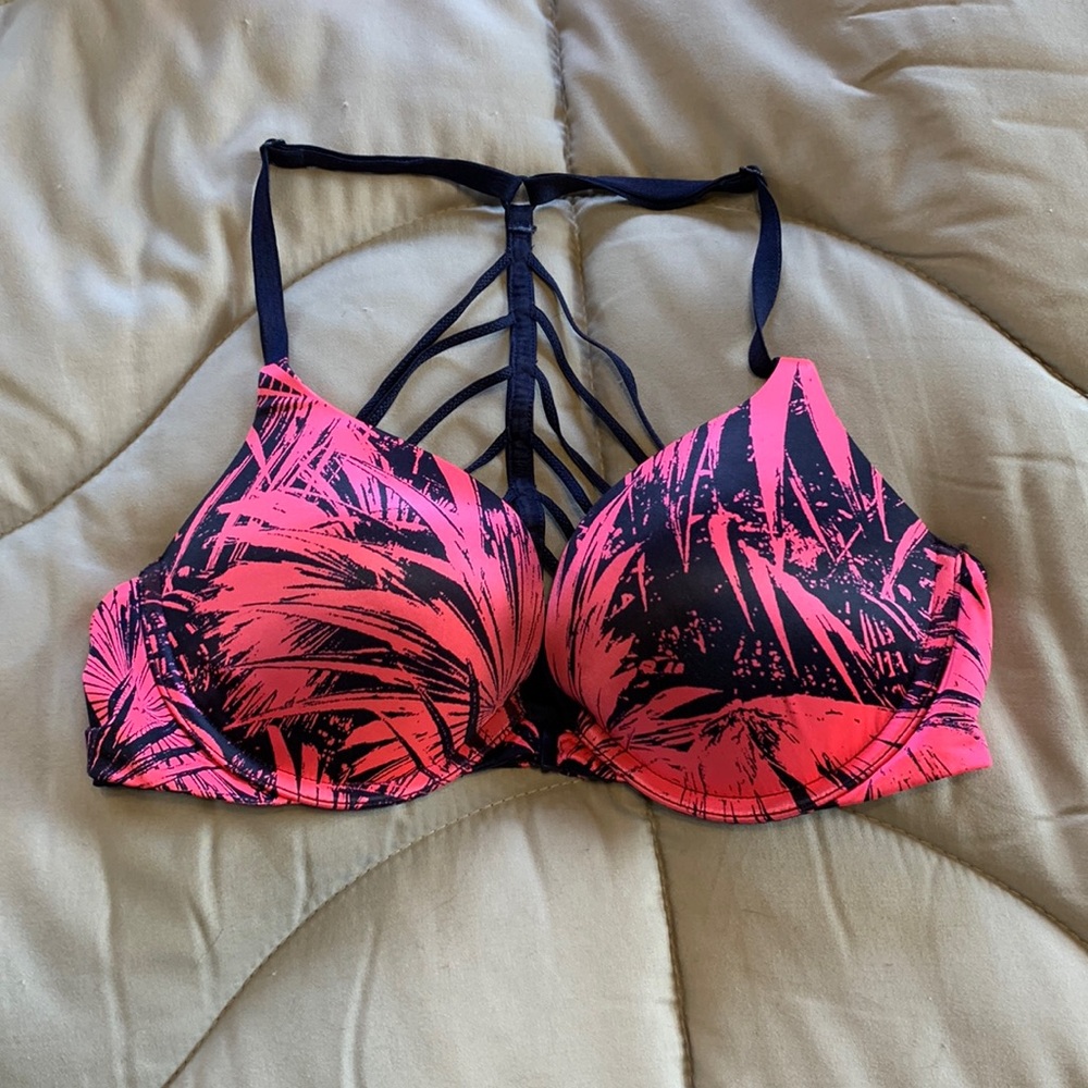 Victorias Secret Front-Clasp Bra / 34B